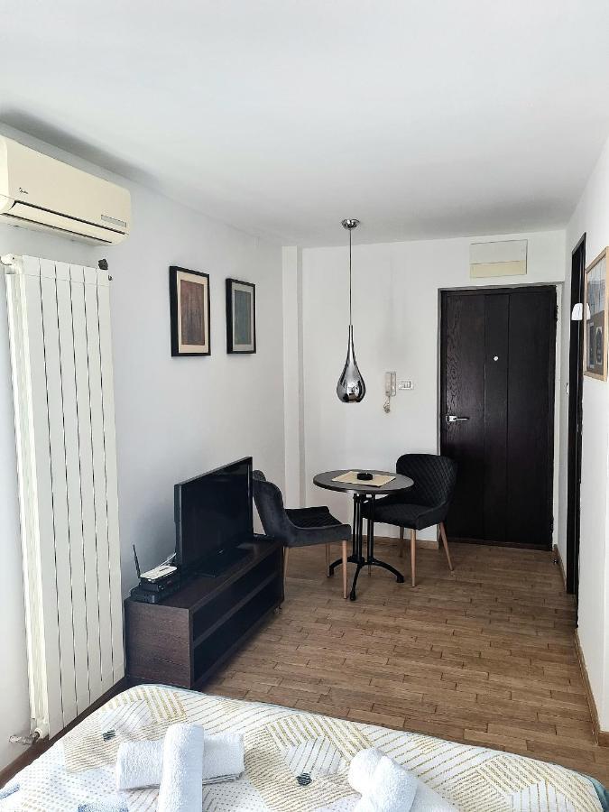 Ferienwohnung Dixy 2 Belgrad Exterior foto
